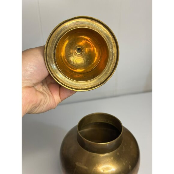 VTG Brass Lidded Temple-Style Vase 9.5"Ginger Jar Decorative Timeless Home Décor - Picture 7 of 9